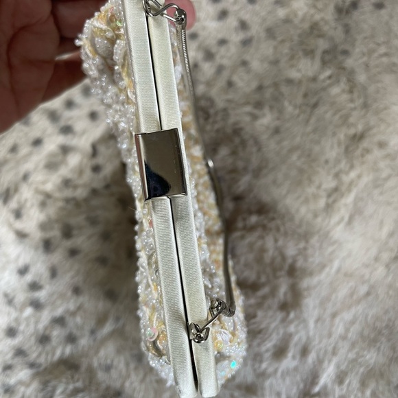 Vintage Lord and Taylor Beaded Sequine Iridescent Purse Wedding Evening - Picture 6 of 10